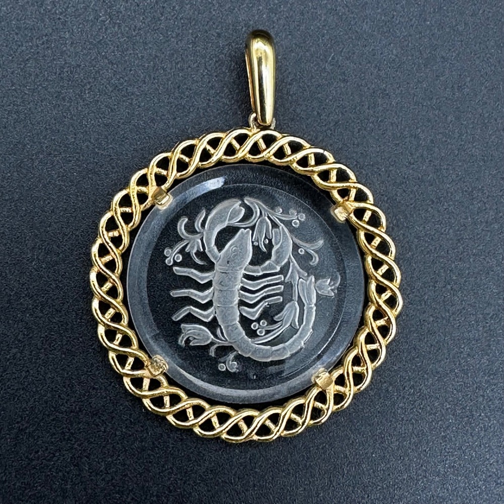 Trifari Scorpio Zodiac Pendant Gold Tone Intaglio Etched Glass Vintage Charm